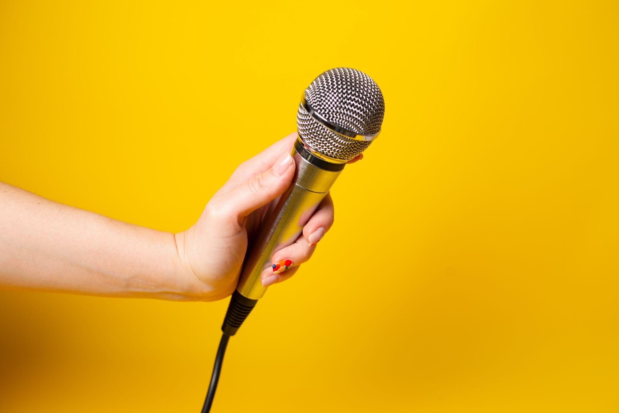 インプラント治療を受けた芸能人